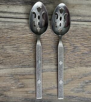 Vintage Korea National Stainless Floral Pierced Serving Spoons 8” Set Of 2